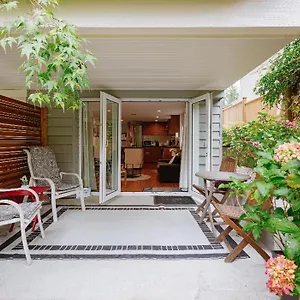 West Side 1br Dunbar Garden Vancouver